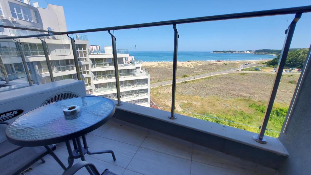 Aparthotel Happy Primorsko Bagian luar foto